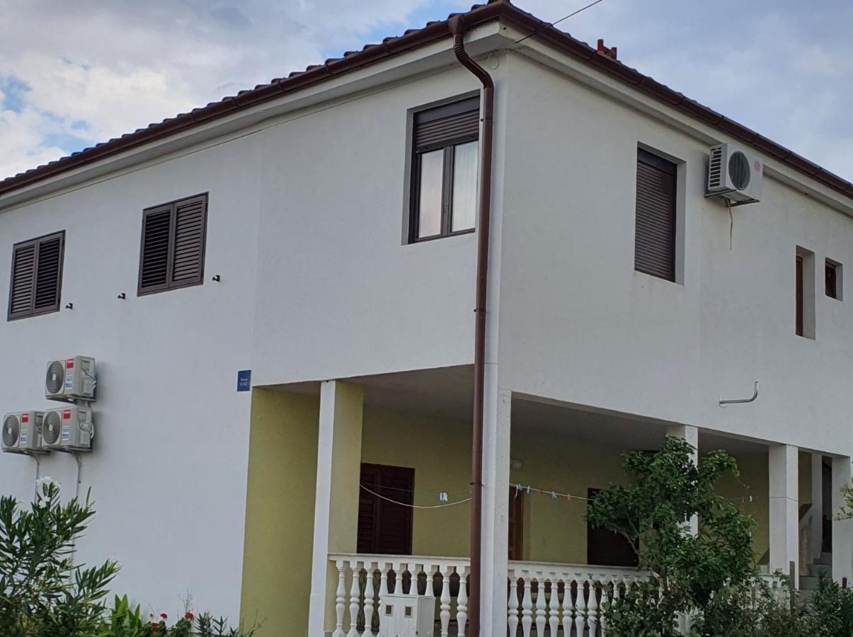 Holidey Home Jukic K Seline Exterior foto